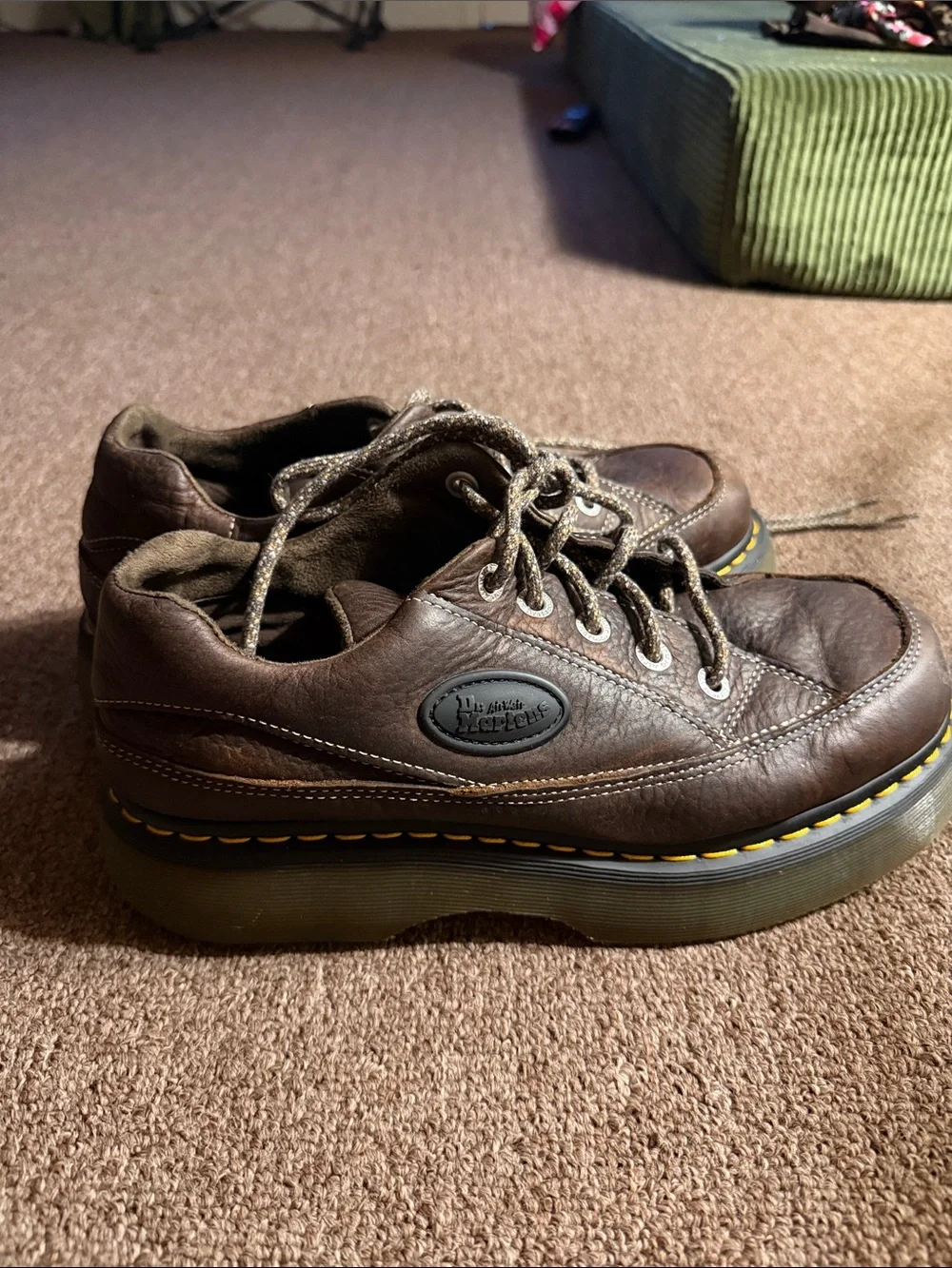 Dr. Martens buzz 5-eye grizzly brown